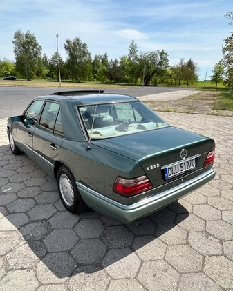 Mercedes-Benz Klasa E cena 26500 przebieg: 224000, rok produkcji 1994 z Lubin małe 191